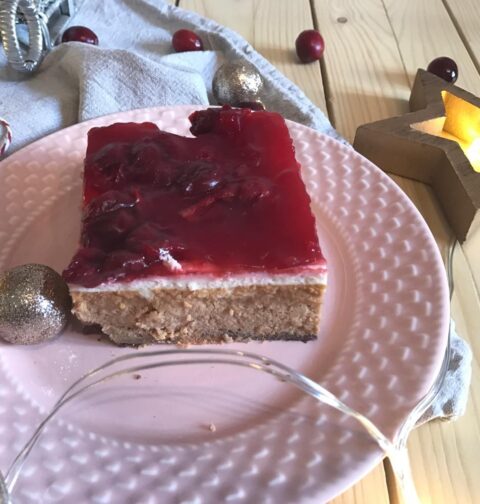 Czekoladowy sernik z frużeliną wiśniową