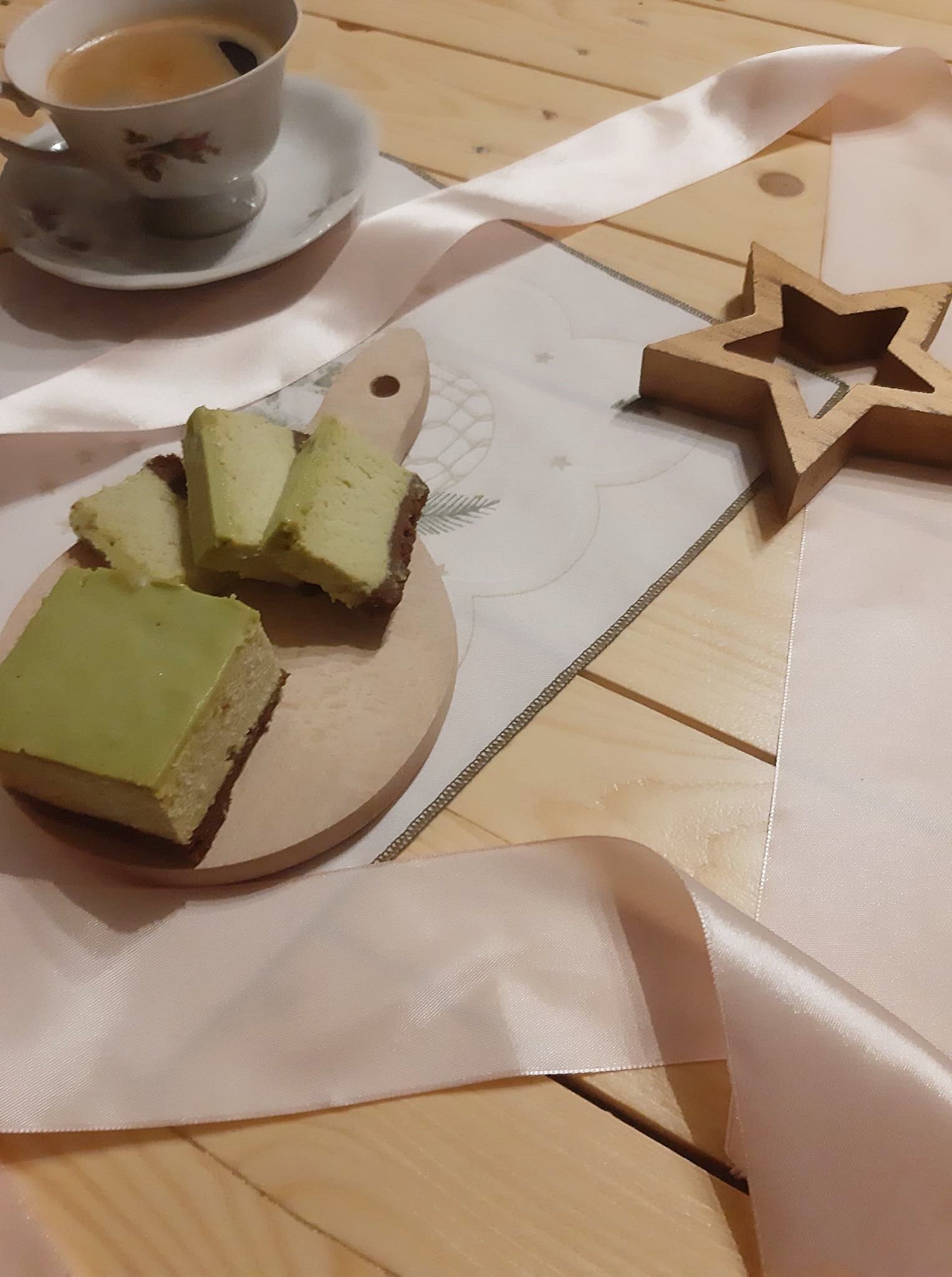 Pieczony sernik z zieloną herbatą